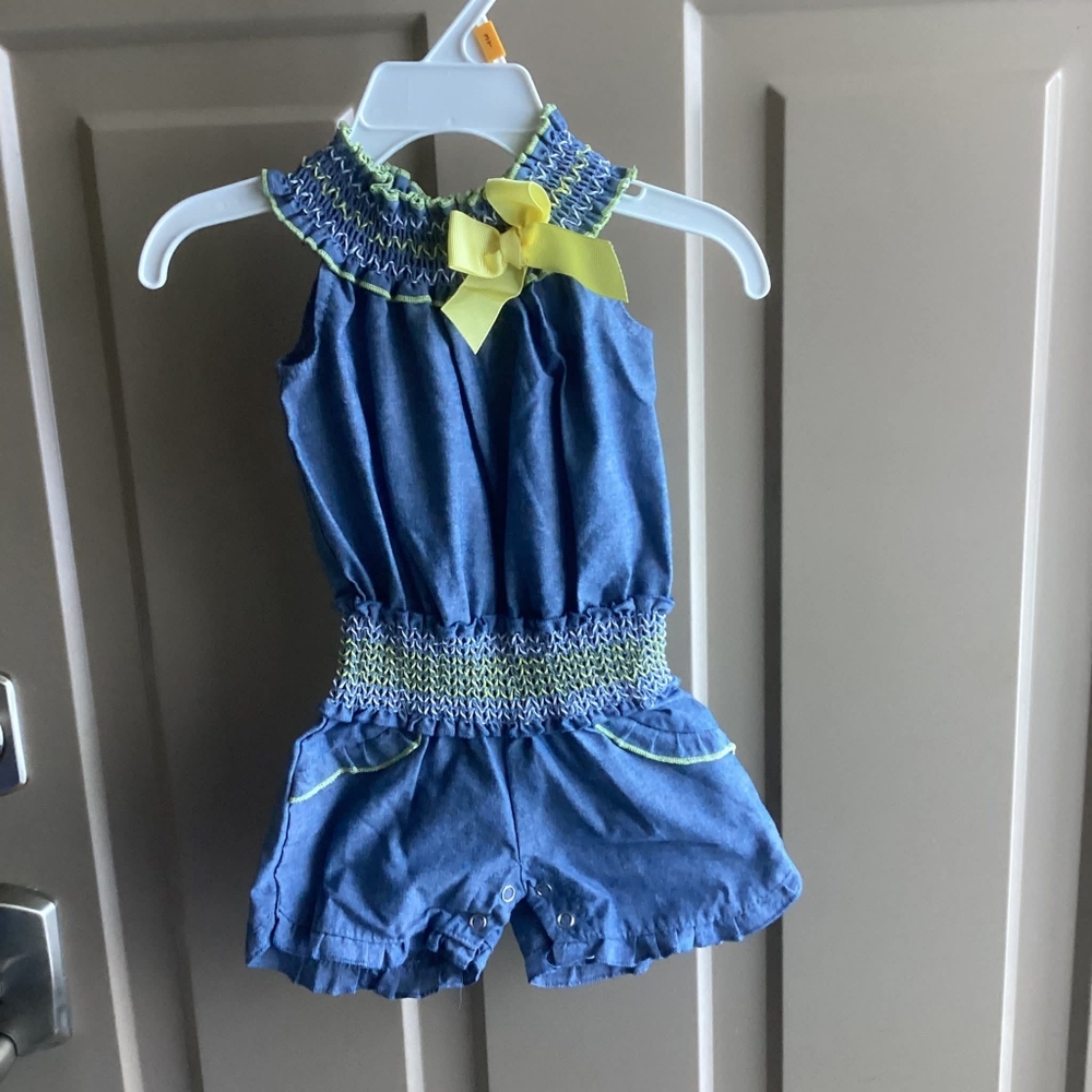 💜3/$15 5/$20 7/$25💜Girls Sz 12 Months Jumper